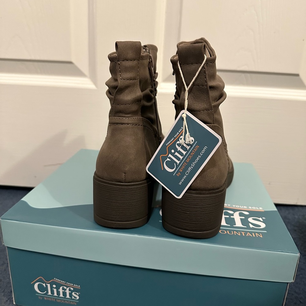 NEW CLIFFS BOOTIES - Picture 2 of 5